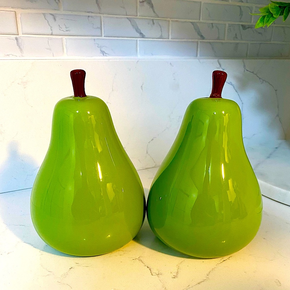 Two ceramic pears 🍐 🍐 - Picture 2 of 3